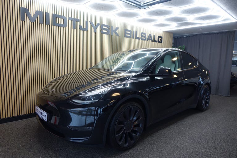 Tesla Model Y Performance AWD