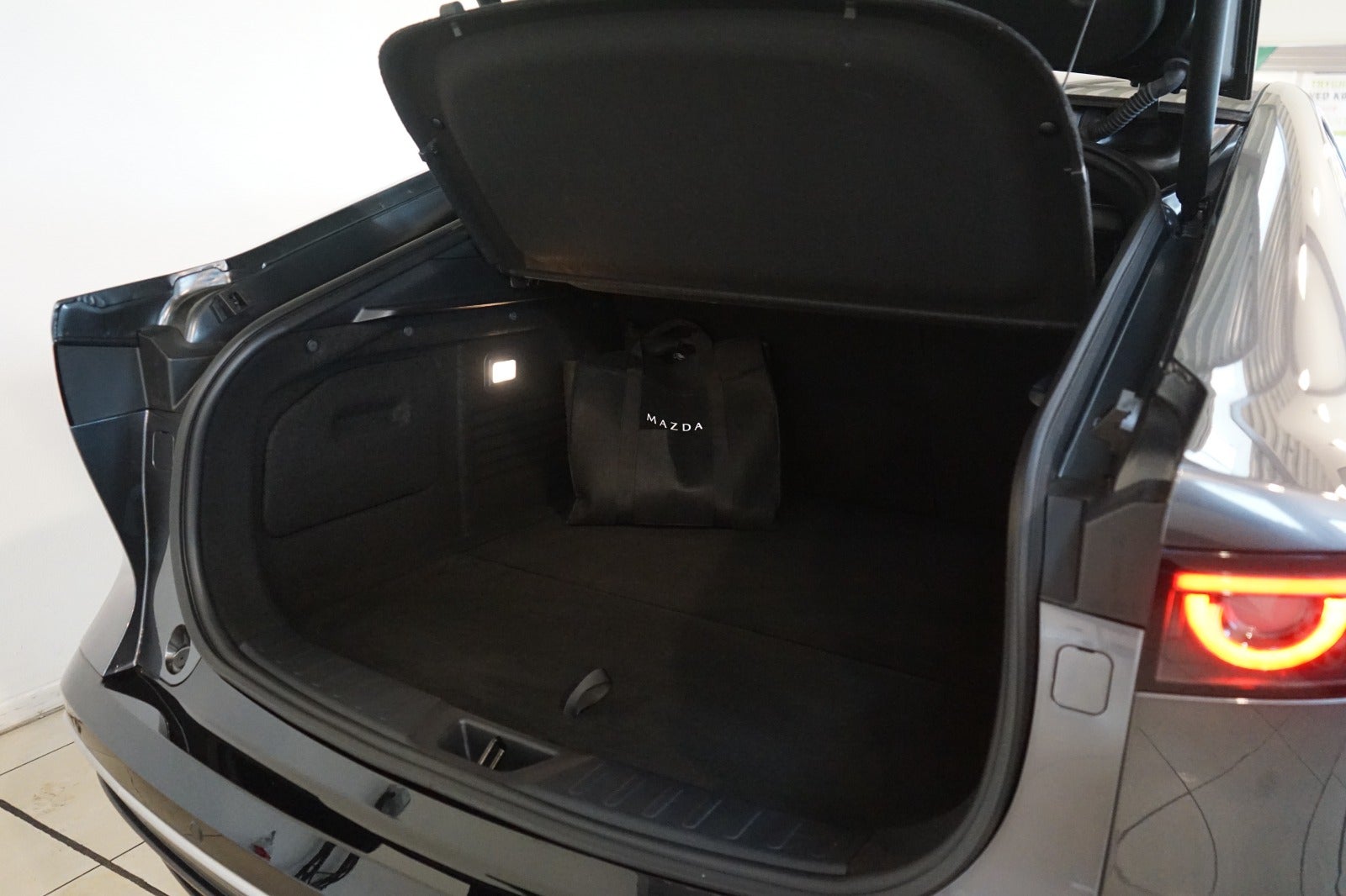 Mazda 6e