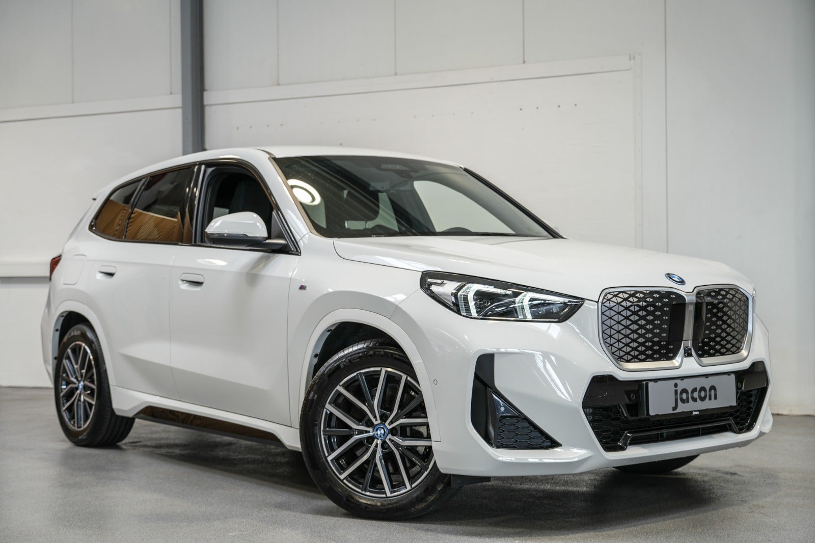 BMW iX1 xDrive30 Fully Charged M-Sport