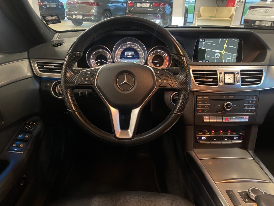Mercedes E220, Billede 4