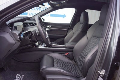 Audi e-tron S quattro