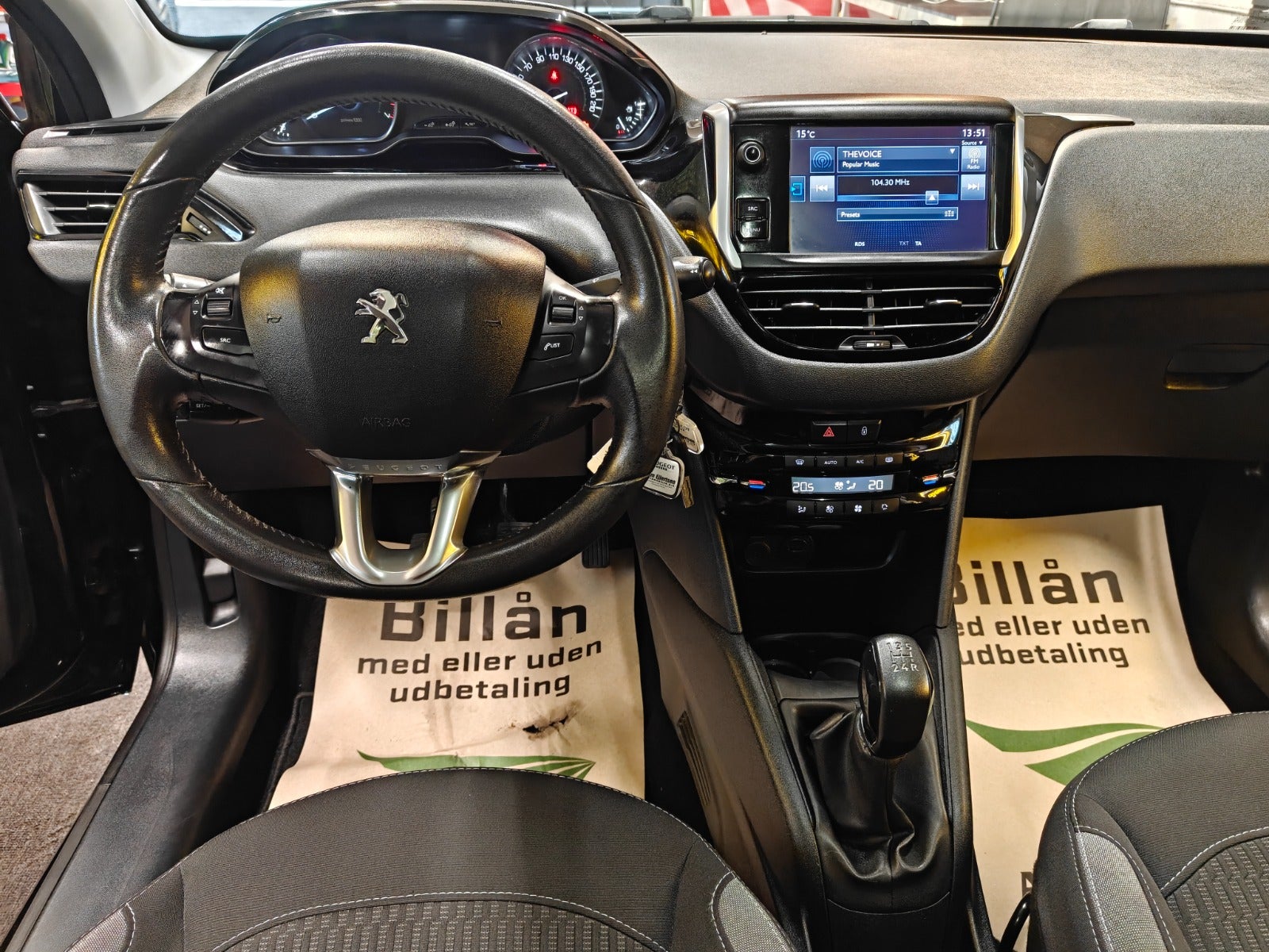 Billede af Peugeot 208 1,2 VTi 82 Allure Sky