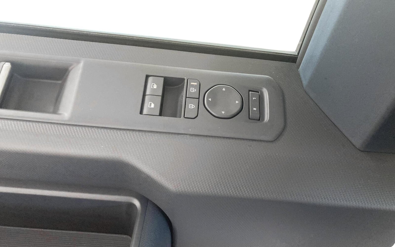 Kia PV5 Standard Range Access