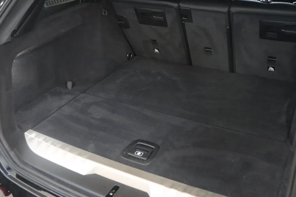 BMW 330e Touring Sport Line aut.