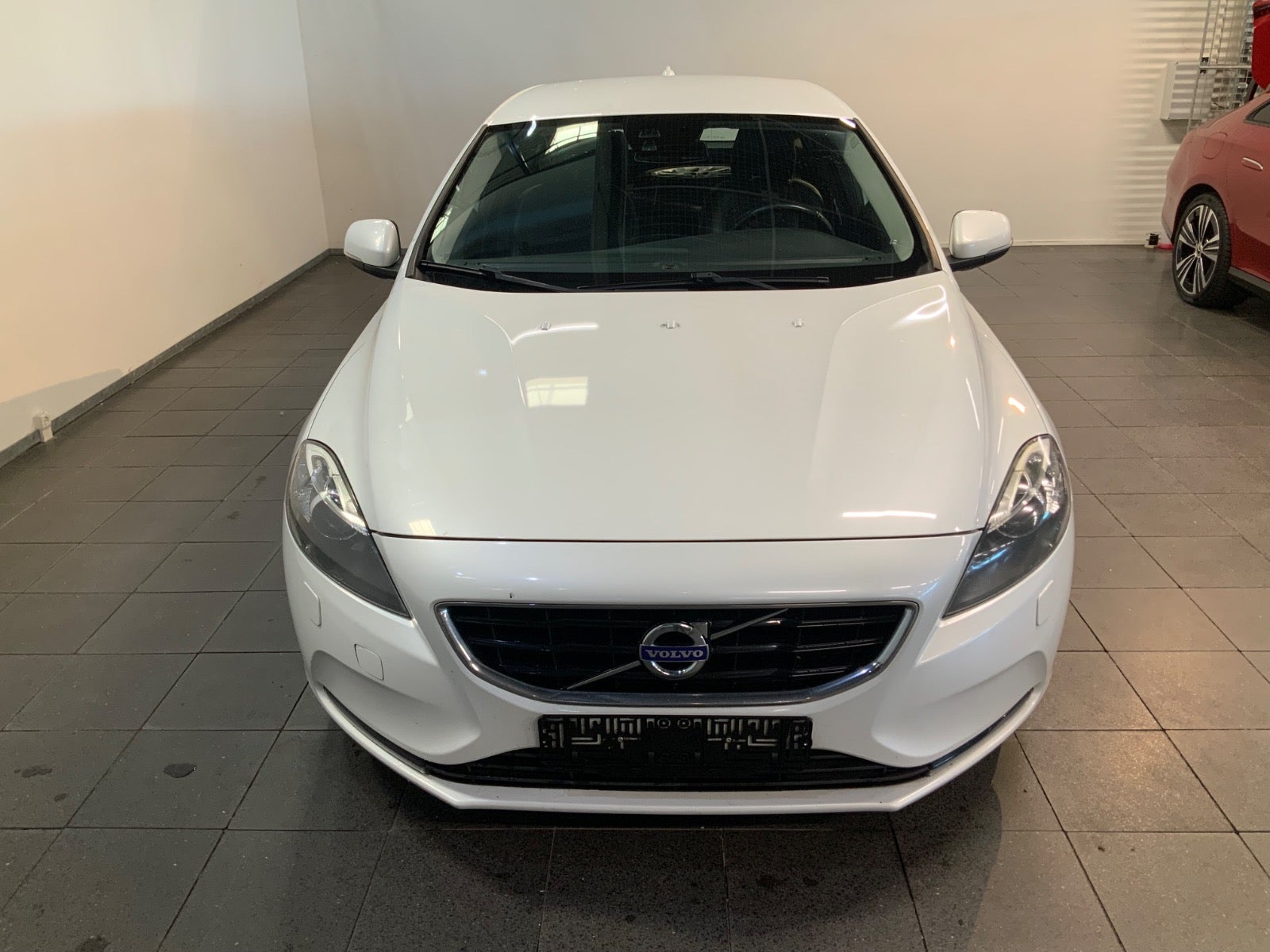 Volvo V40 (2/8)