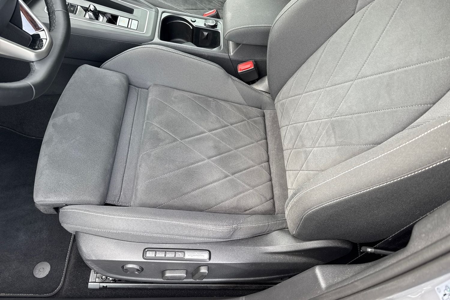 Billede af VW Golf VIII 1,5 eTSi 150 Style DSG