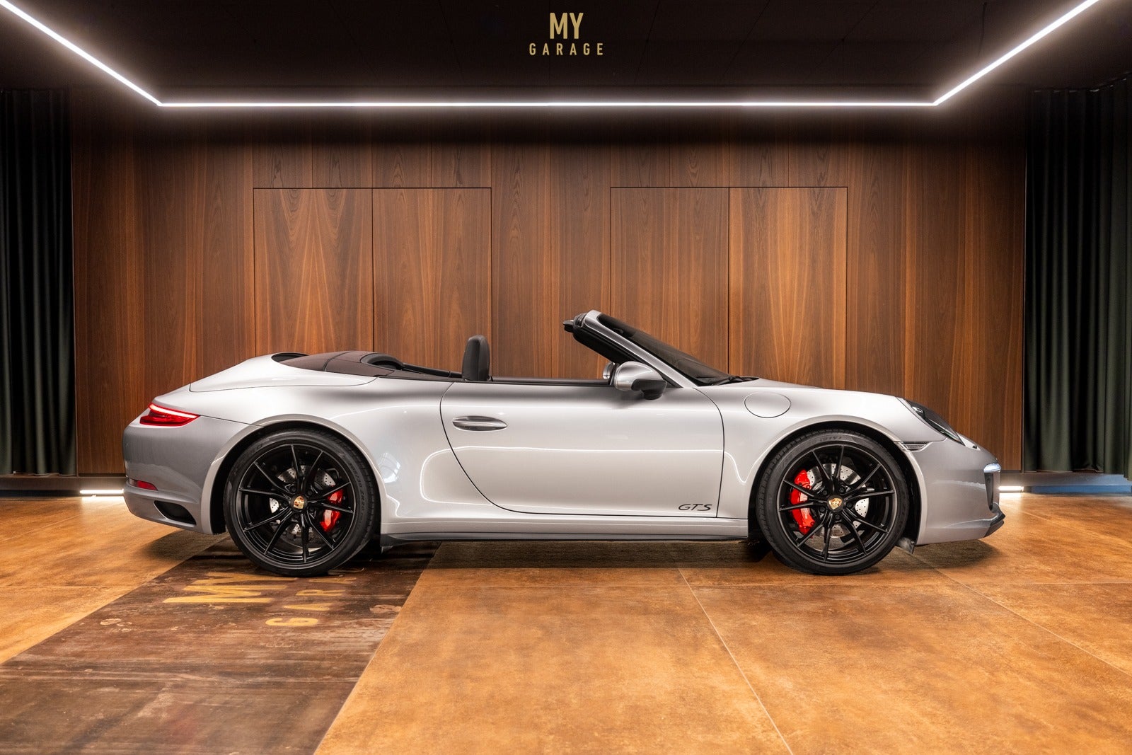 Porsche 911 Carrera GTS - Cabriolet PDK