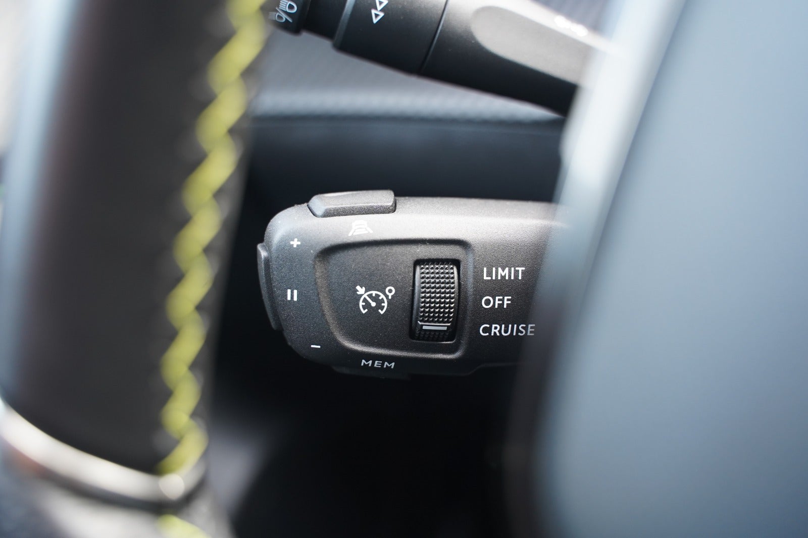 Billede af Peugeot e-2008 50 GT