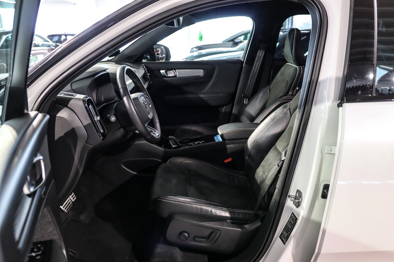 Billede af Volvo XC40 1,5 T5 ReCharge R-Design aut. Van