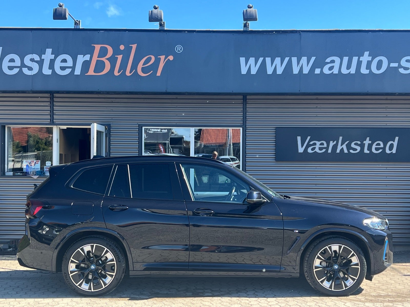 BMW iX3 Charged Plus M-Sport