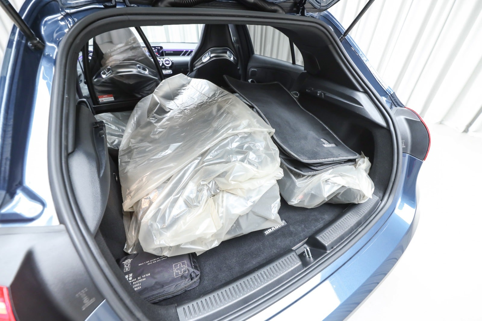 Mercedes-AMG A 35 (4/8)