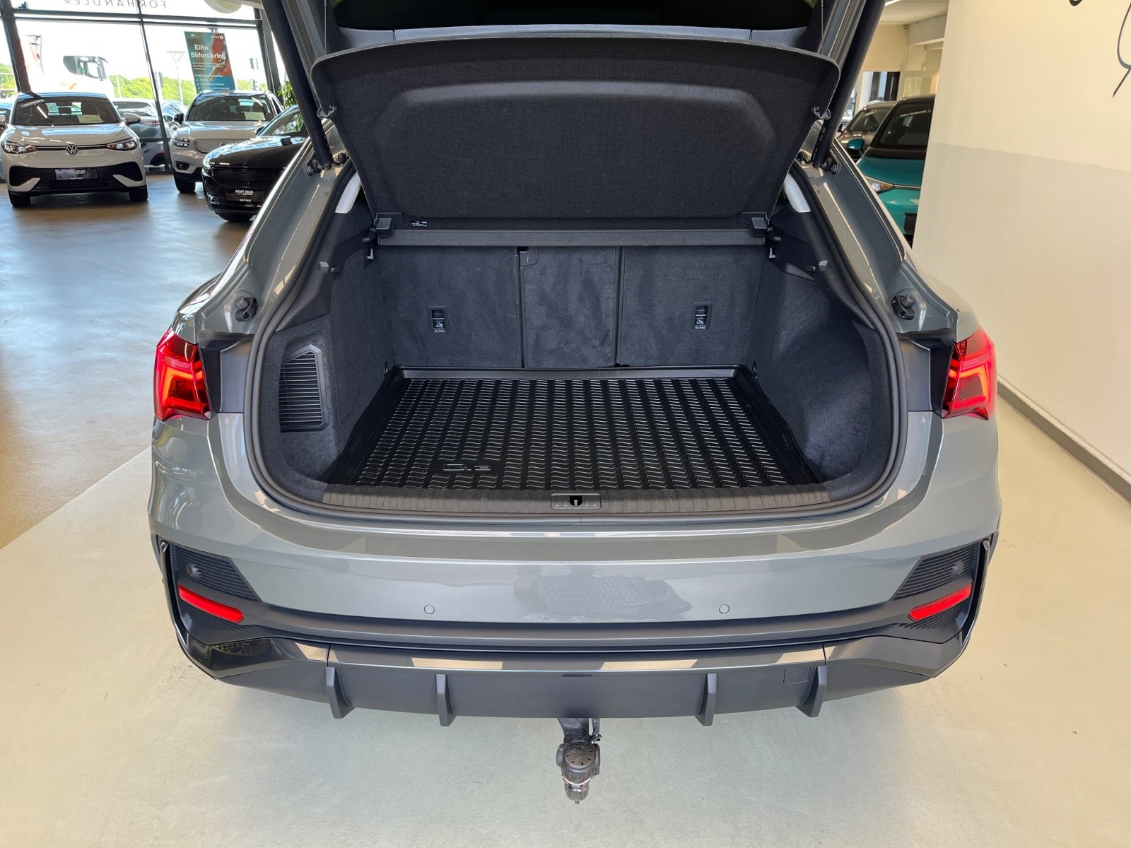 Billede af Audi Q3 45 TFSi e Attitude plus Sportback S-tr.