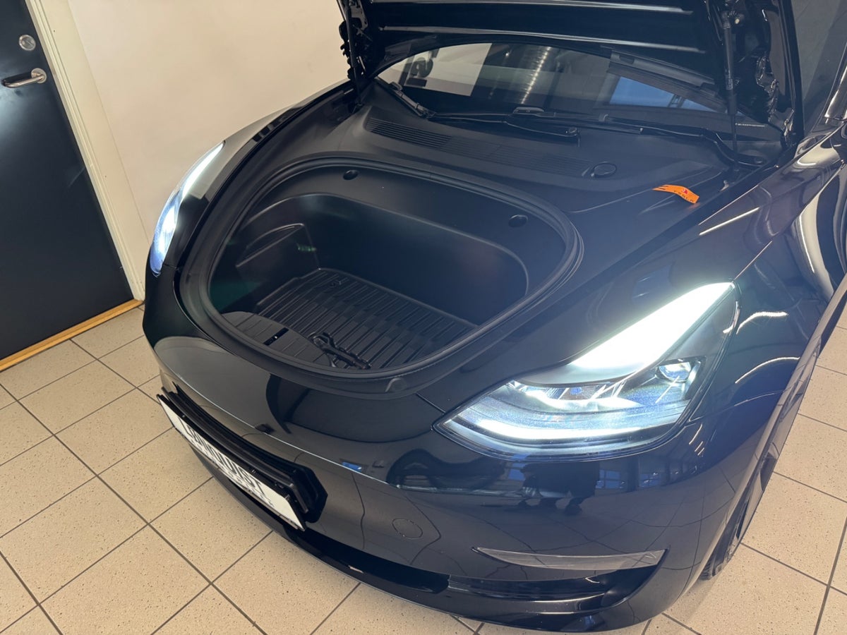 Tesla Model 3 Long Range RWD