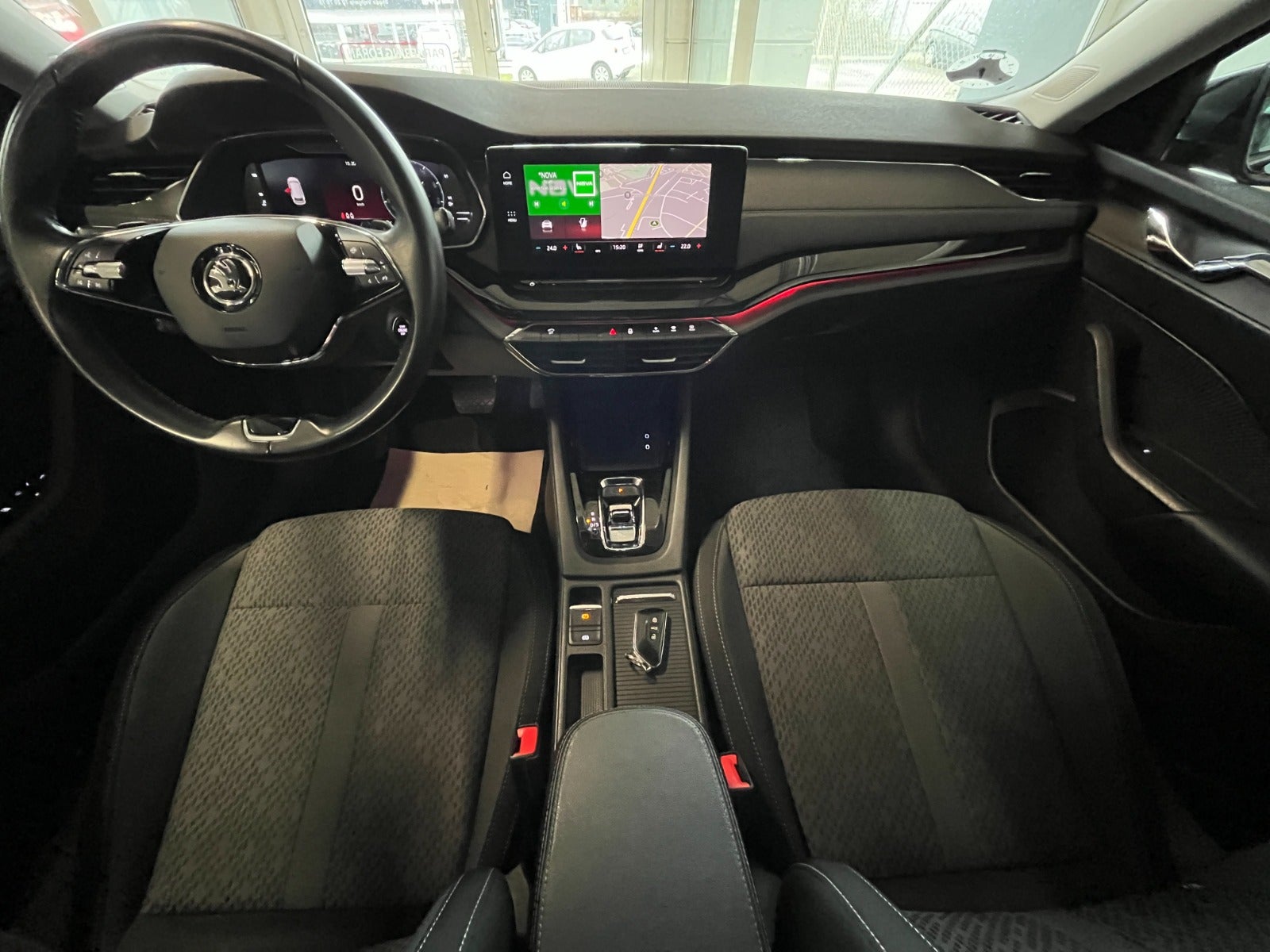 Billede af Skoda Octavia 2,0 TDi 150 Business Executive Combi DSG