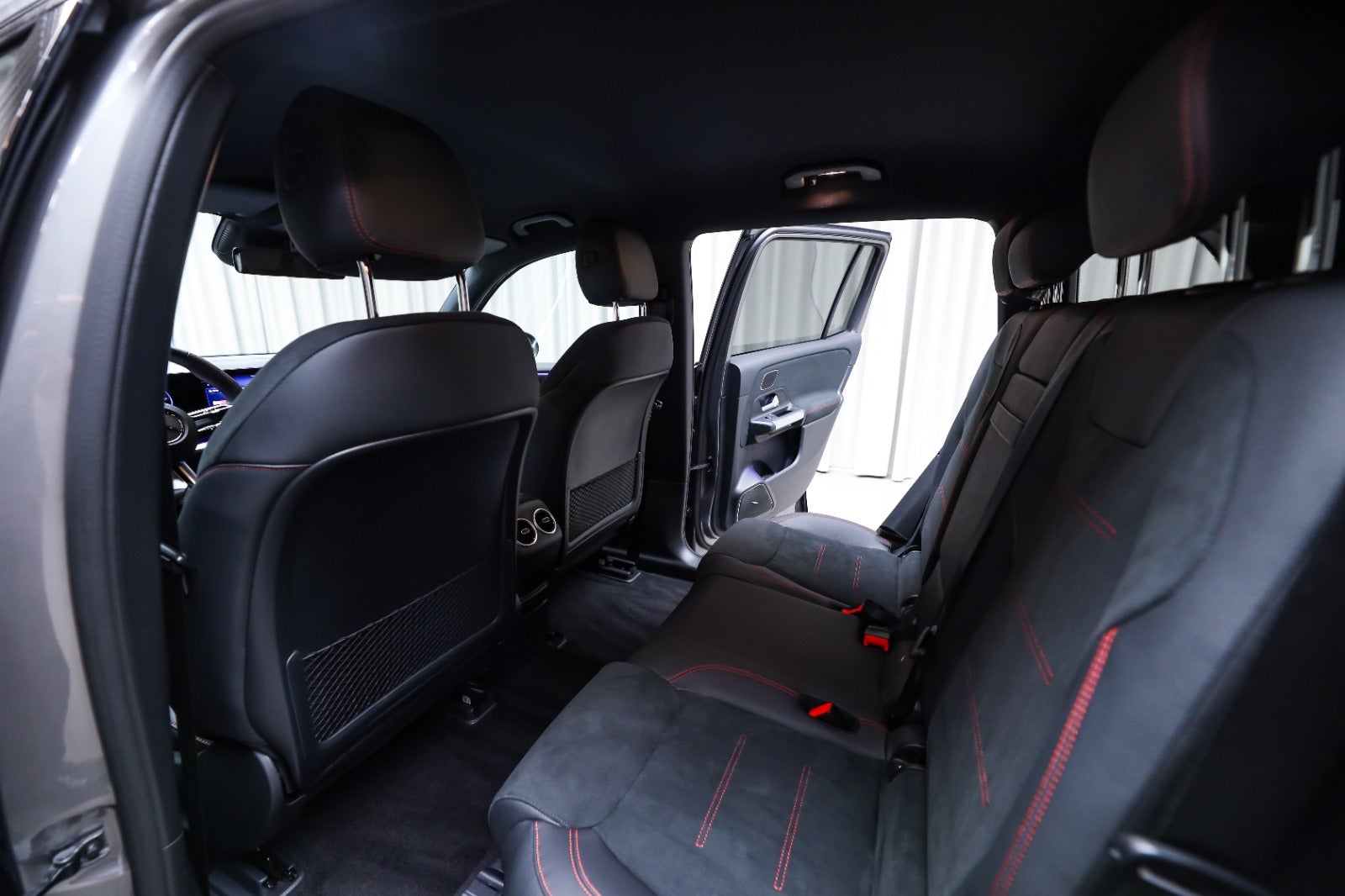 Mercedes-Benz EQB 250+ (5/8)