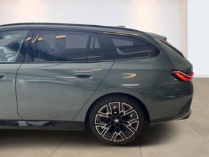 BMW i5 eDrive40 Touring Fully Charged