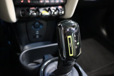 MINI Cooper SE Classic Trim