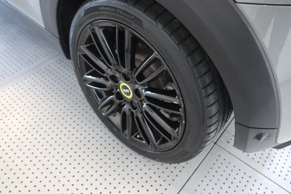 MINI Cooper SE Camden Edition