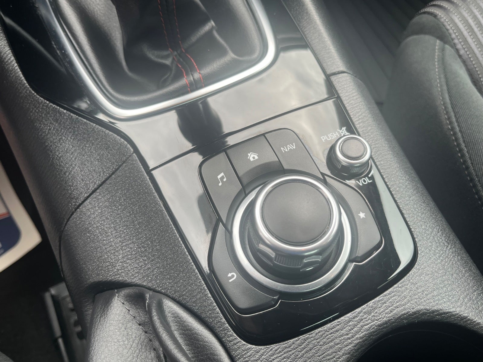 Billede af Mazda 3 1,5 SkyActiv-G 100 Vision