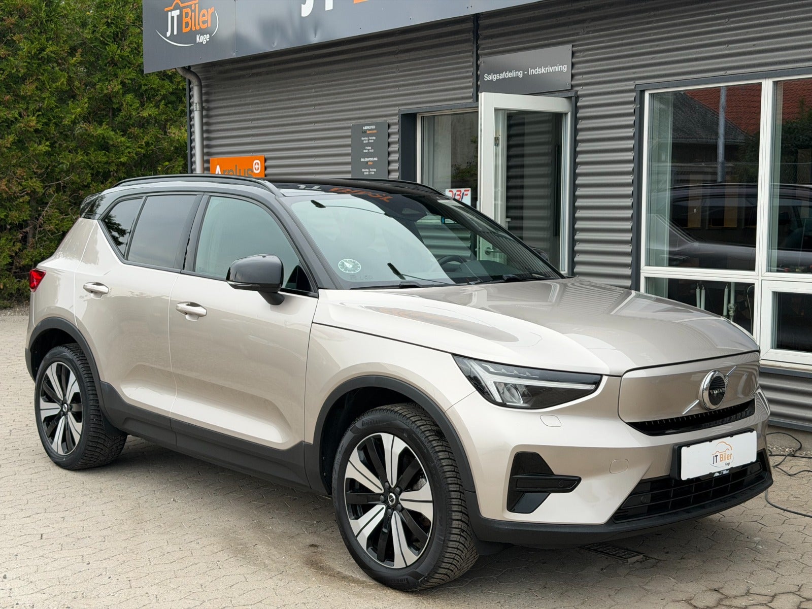 Volvo XC40 P6 ReCharge Core