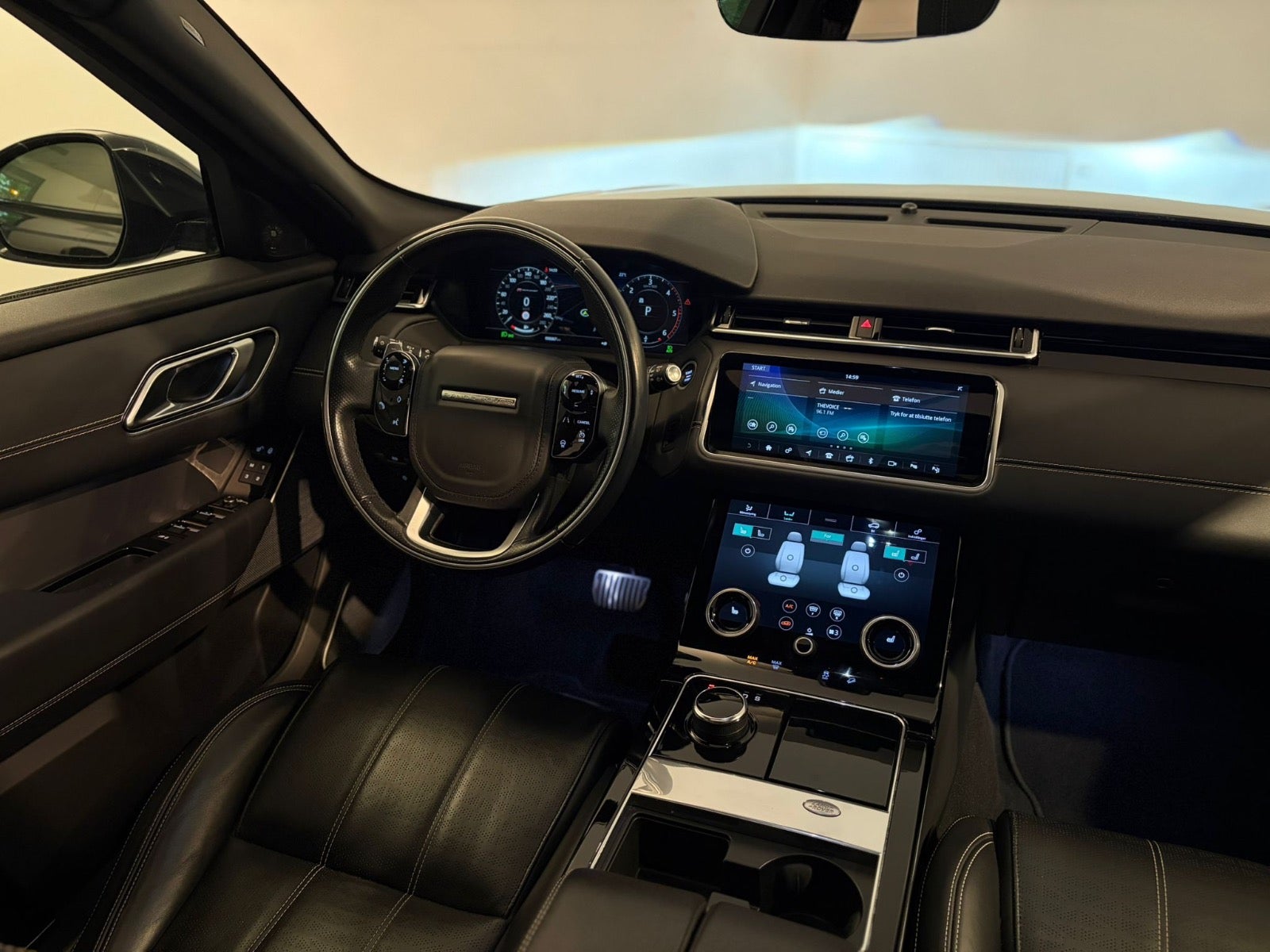 Land Rover – Range Rover Velar