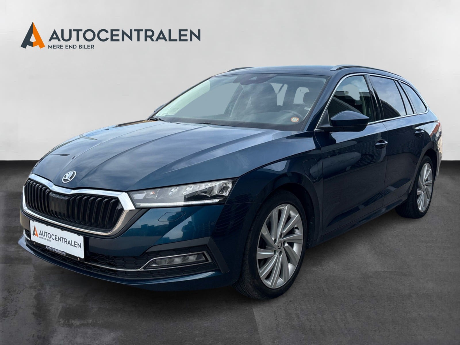 Skoda Octavia TSi iV Plus Combi DSG