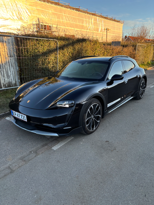 Porsche Taycan 4  Performance+ Cross Turismo 5d