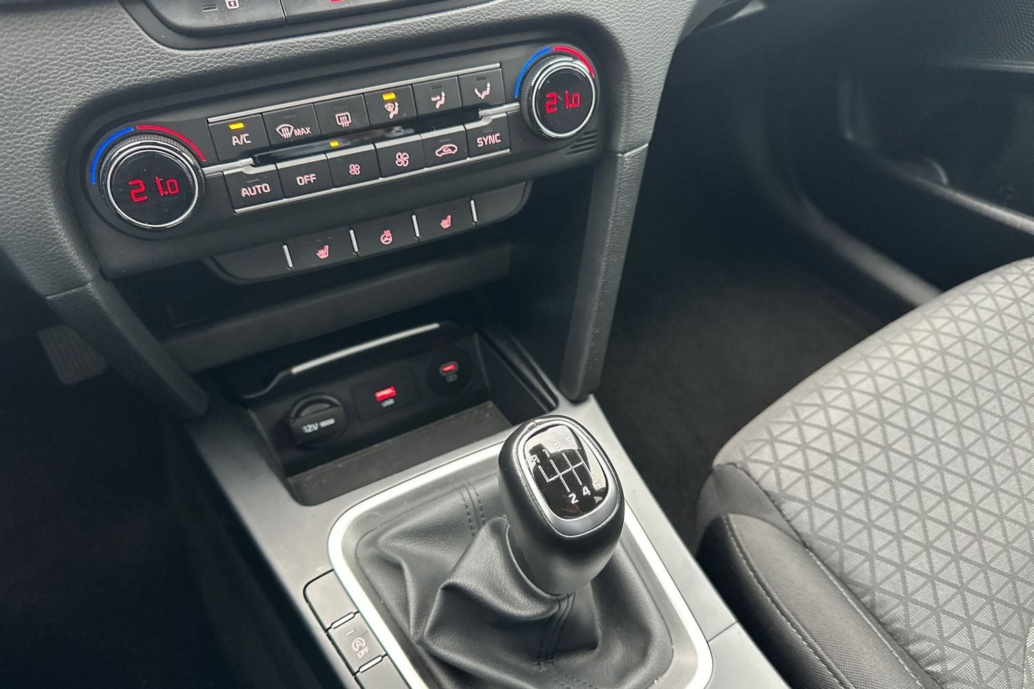 Billede af Kia Ceed 1,0 T-GDi Prestige SW