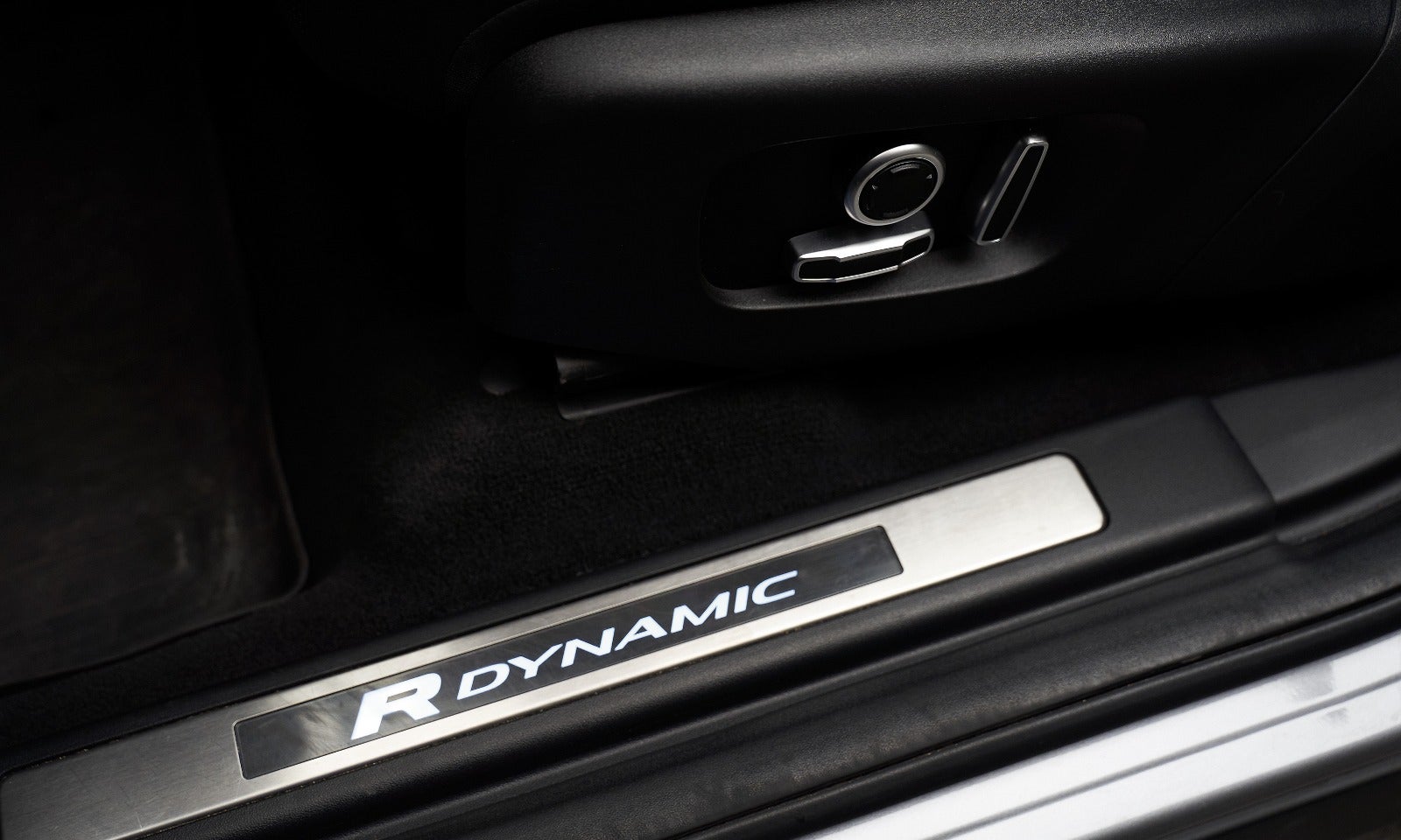 Land Rover Discovery Sport P300e R-Dynamic aut.