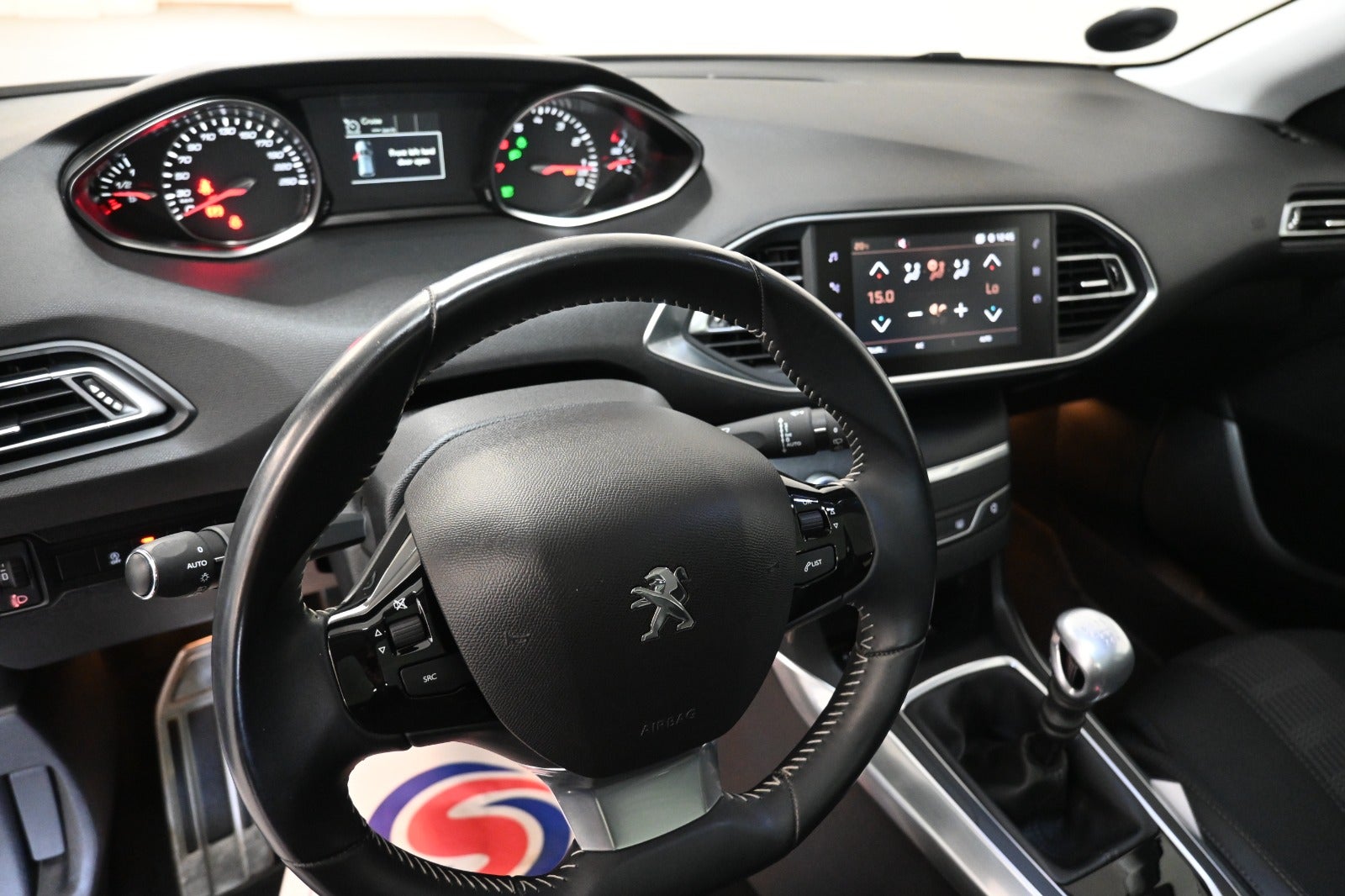 Peugeot 308 PureTech 130 Selection Sky