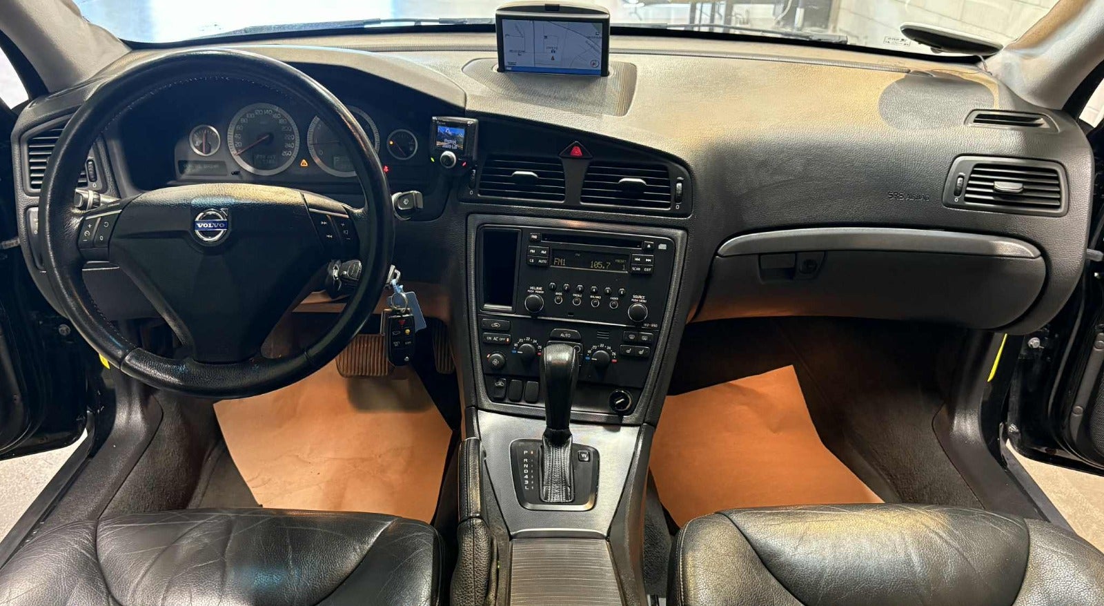 Billede af Volvo S60 2,4 170 Momentum aut.