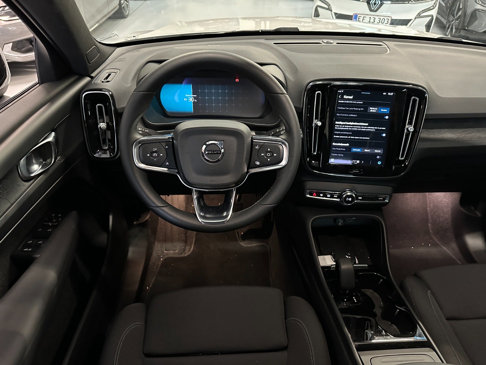 Volvo XC40 2024