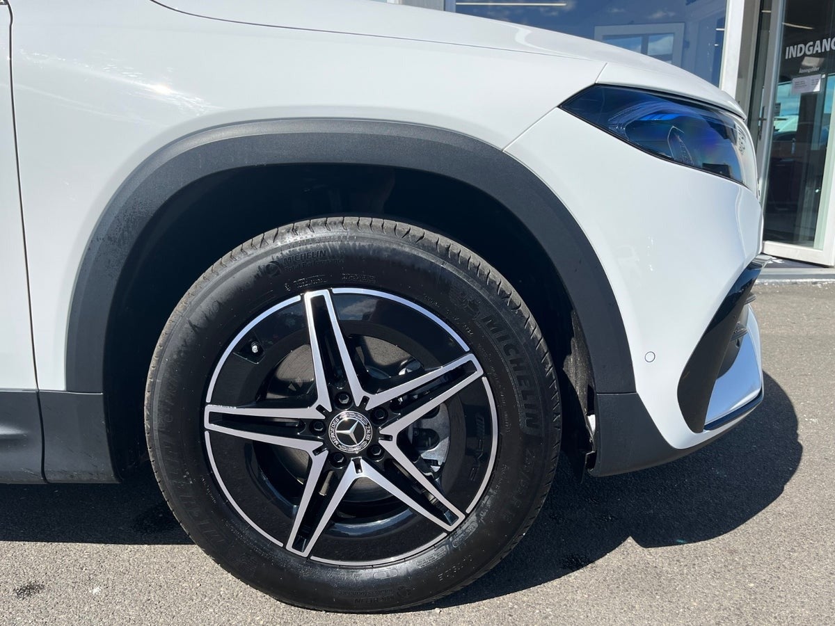 Billede af Mercedes EQB300  AMG Line 4Matic