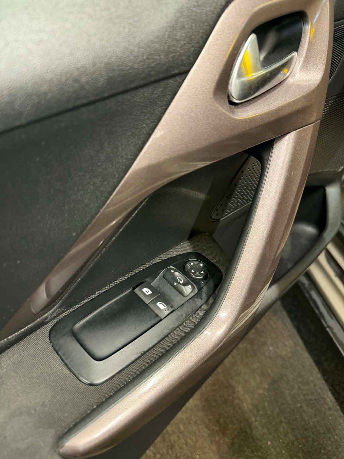 Billede af Peugeot 2008 1,2 e-THP 110 Style