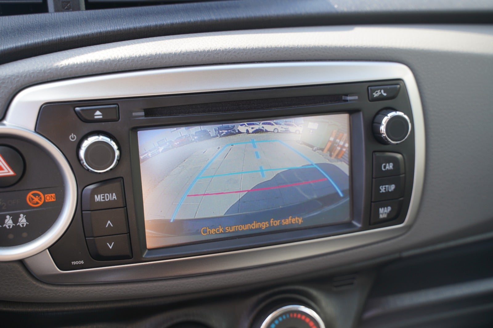 Billede af Toyota Yaris 1,3 VVT-i T2 Touch