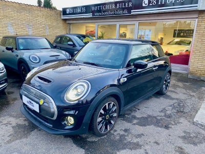 MINI Cooper SE  Maximise 3d