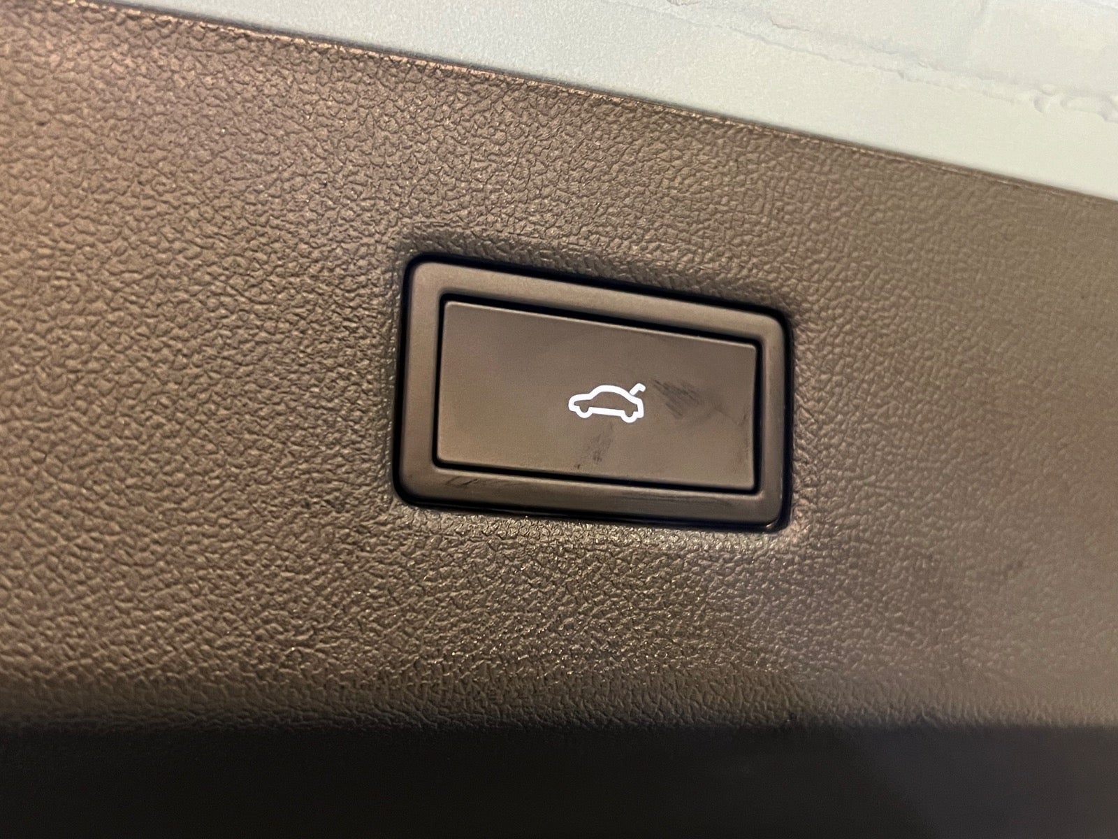 Ford Explorer Premium Extended Range