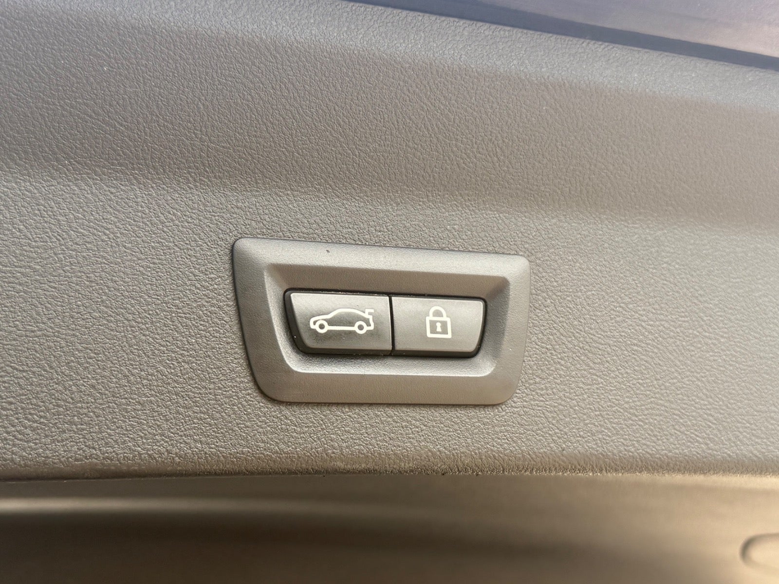 BMW iX3 Charged Plus