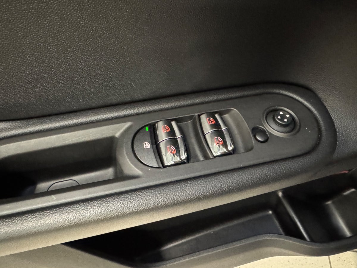 MINI Countryman Cooper Essential aut.