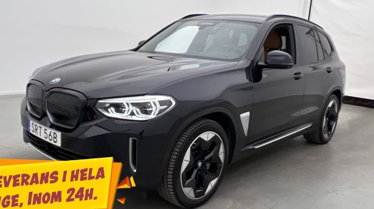 BMW iX3 Charged Plus