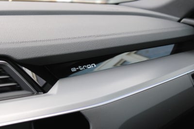 Audi e-tron S-line quattro