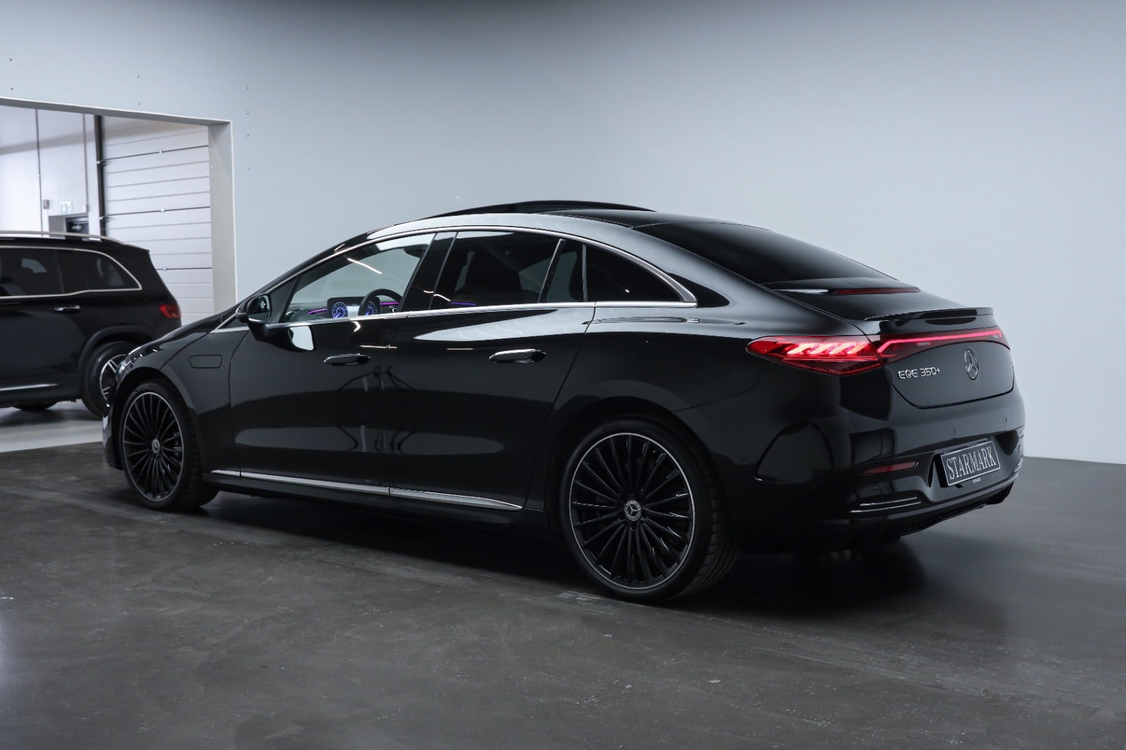 Mercedes-Benz EQE 350+ (3/8)
