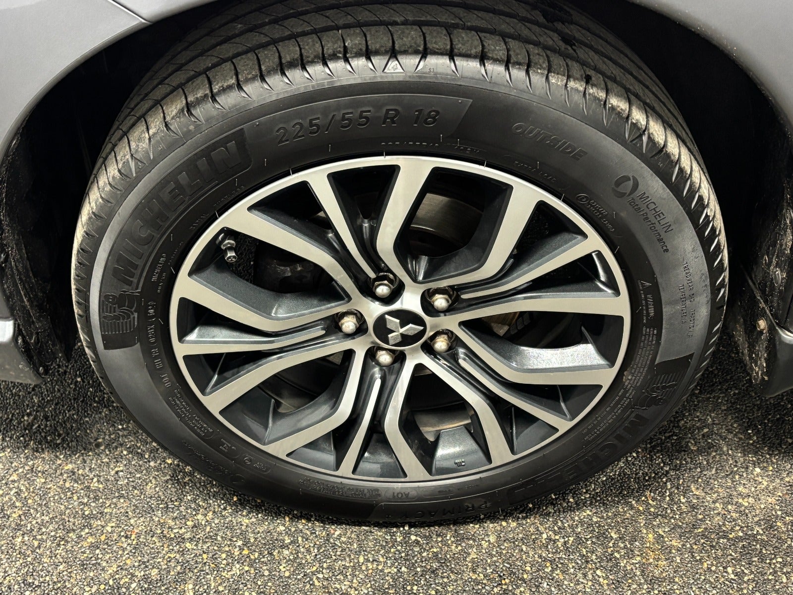 Billede af Mitsubishi Outlander 2,4 PHEV Invite CVT 4WD