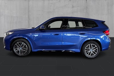 BMW iX1 eDrive20 M-Sport - 1