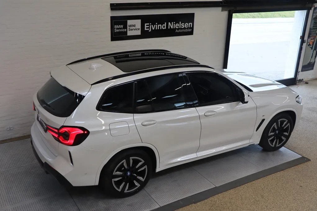 BMW iX3 Charged M-Sport