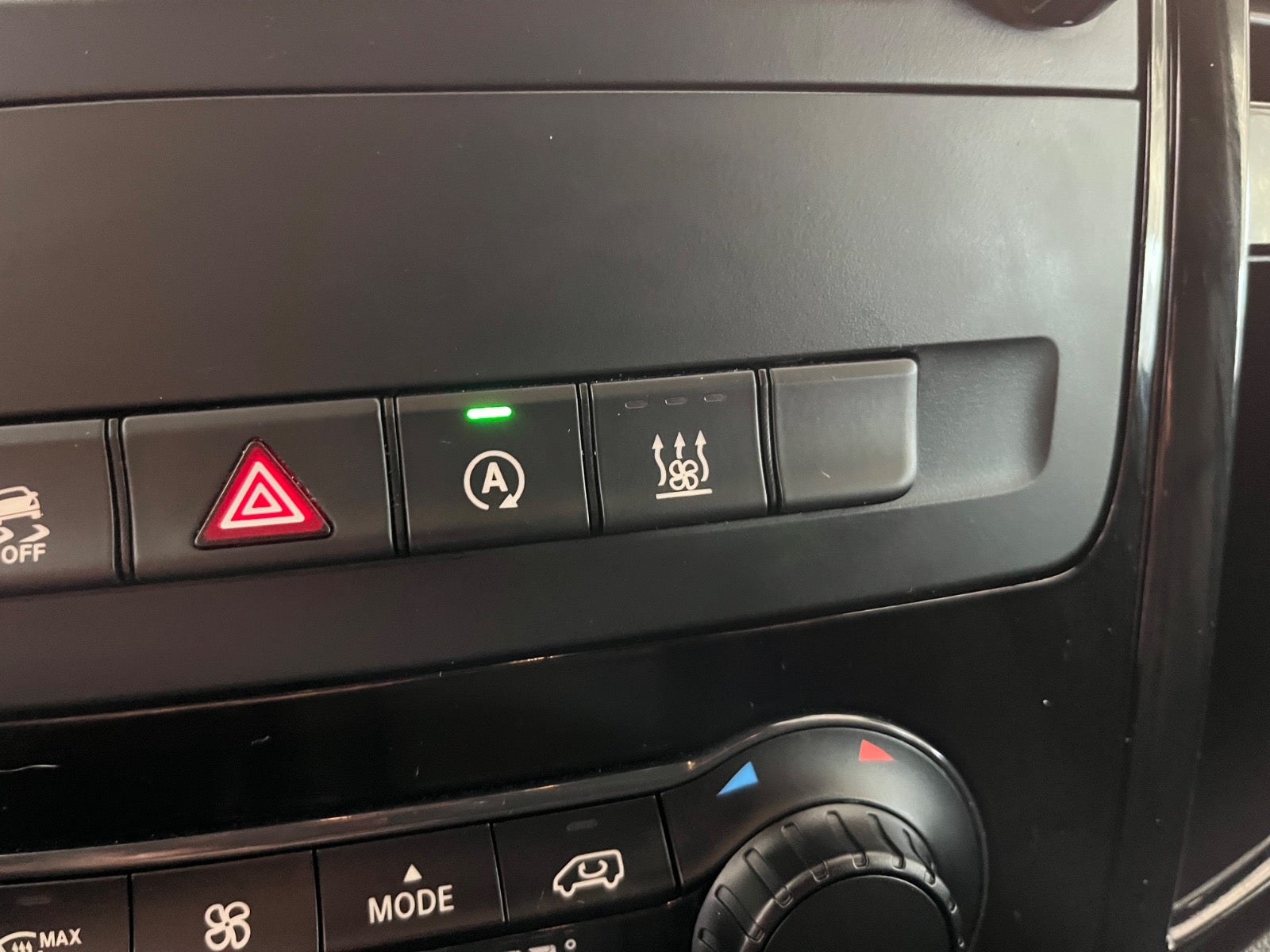 Billede af Mercedes Vito 119 2,0 CDi Kassevogn aut. XL RWD