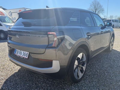 Ford Explorer Premium Extended Range  
