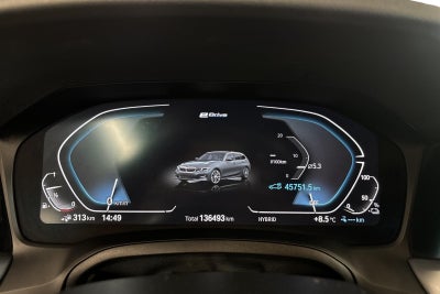BMW 330e Touring Sport Line aut.