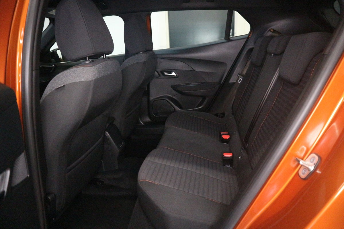 Peugeot e-2008 Active
