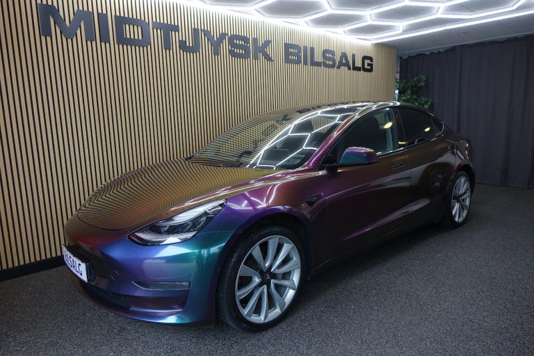 Tesla Model 3 Long Range AWD